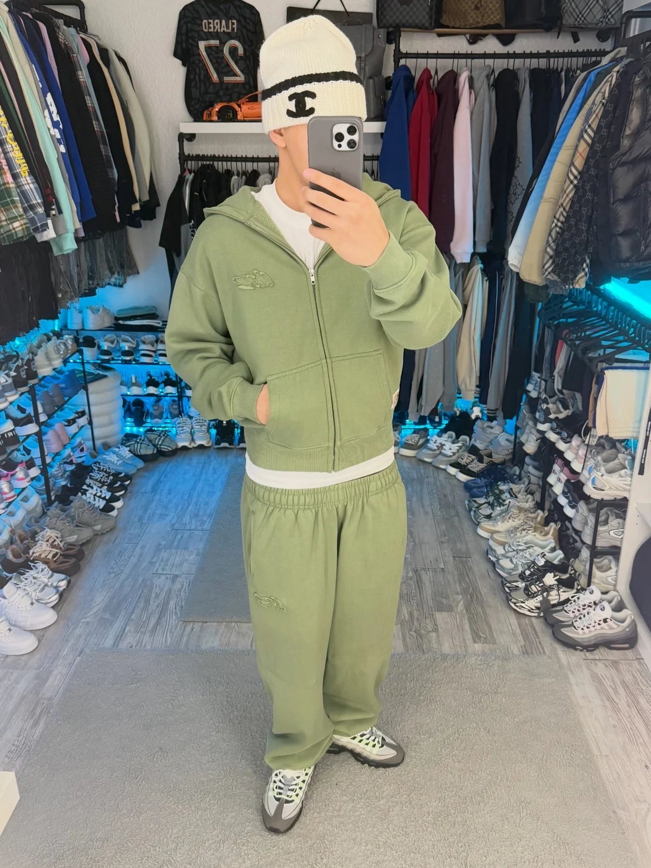 OLIVE BASIC ZIP HOODIE