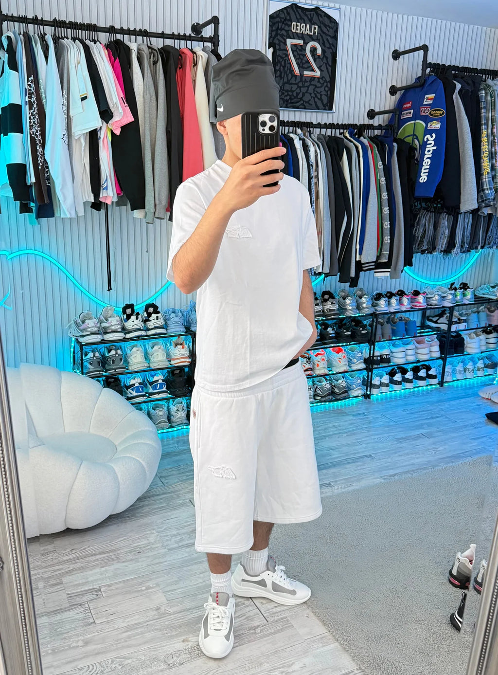 WHITE BASIC TEE